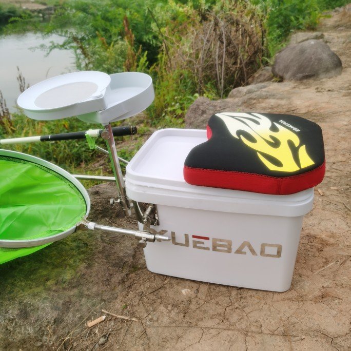 Free of light fishing tanks, small mini multi-purpose fishing buckets, 20-litre fishing tank gear